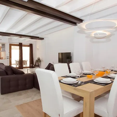 Mesmerizing Mallorca 4 Bedrooms Feelings Private Pool Close To Amenities Villa